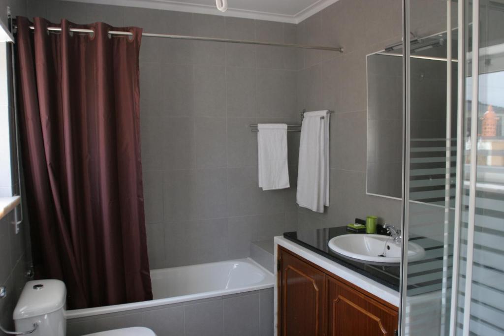 Guincho Wind Factory Guest House Cascais Phòng bức ảnh