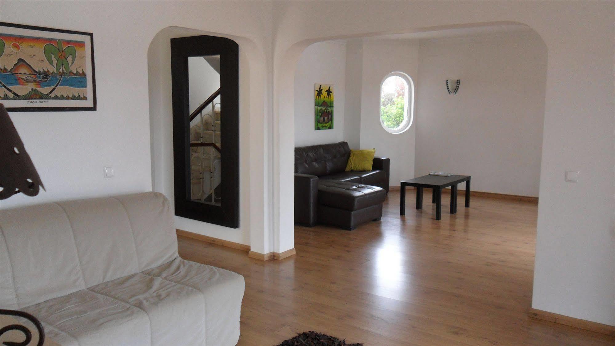 Guincho Wind Factory Guest House Cascais Ngoại thất bức ảnh